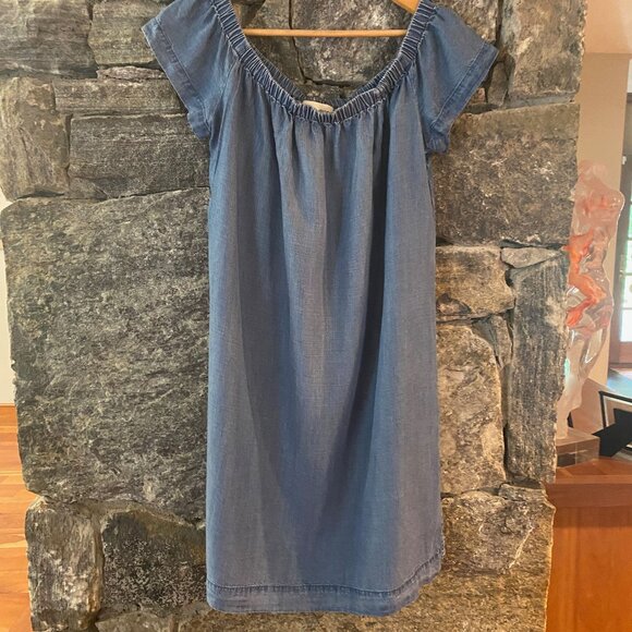 ANTHROPOLOGIE, CLOTH & STONE SUPER SOFT CHAMBRAY DENIM DRESS SZ MED, NWOT - Picture 2 of 5